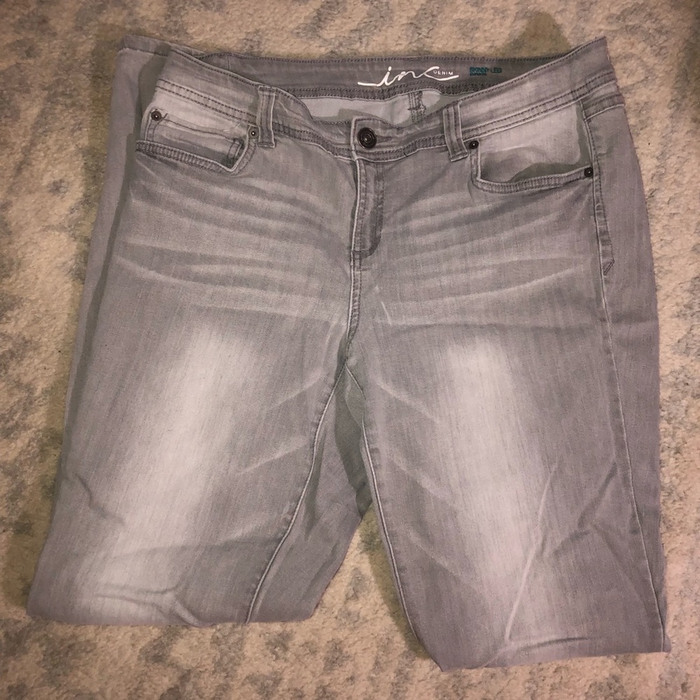Light grey washed style jeans